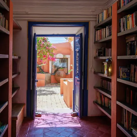 Quinta Dos Amigos * 알만실